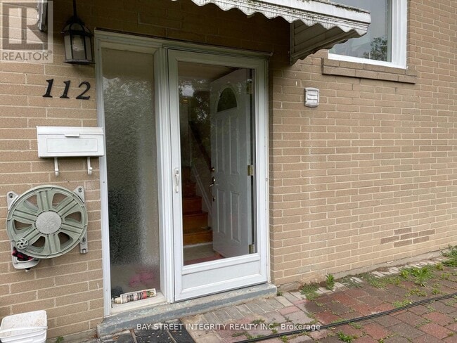 Photo - 112 Combermere Dr