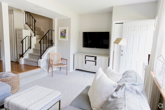 Building Photo - 837 Johahn Dr Rental
