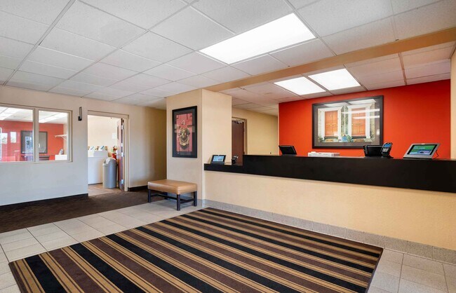 Furnished Studio-Chicago - Itasca