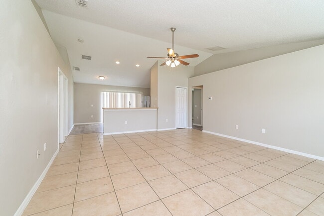 Photo - 1140 Chesterfield Ct