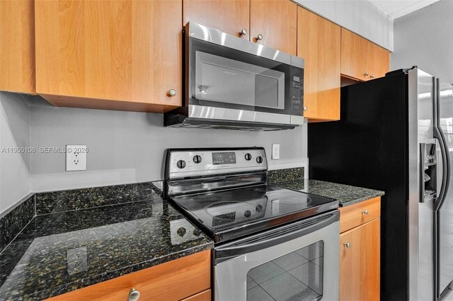 Photo - 2881 N Oakland Forest Dr Unit 113