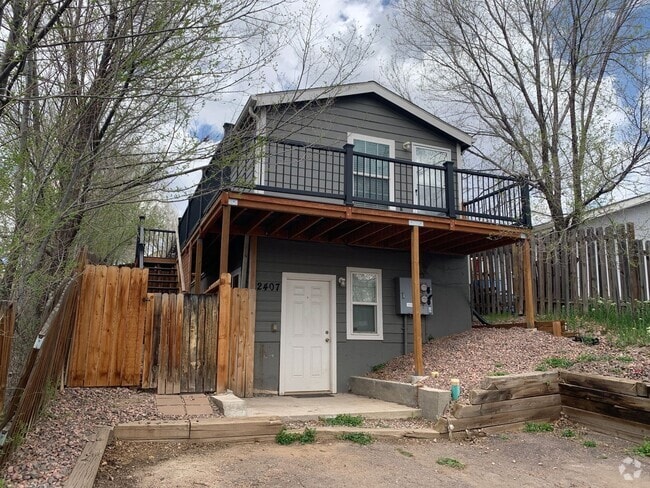 Building Photo - Cache La Poudre Unit B Rental
