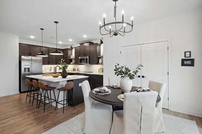 Photo - 132 Reformation Dr