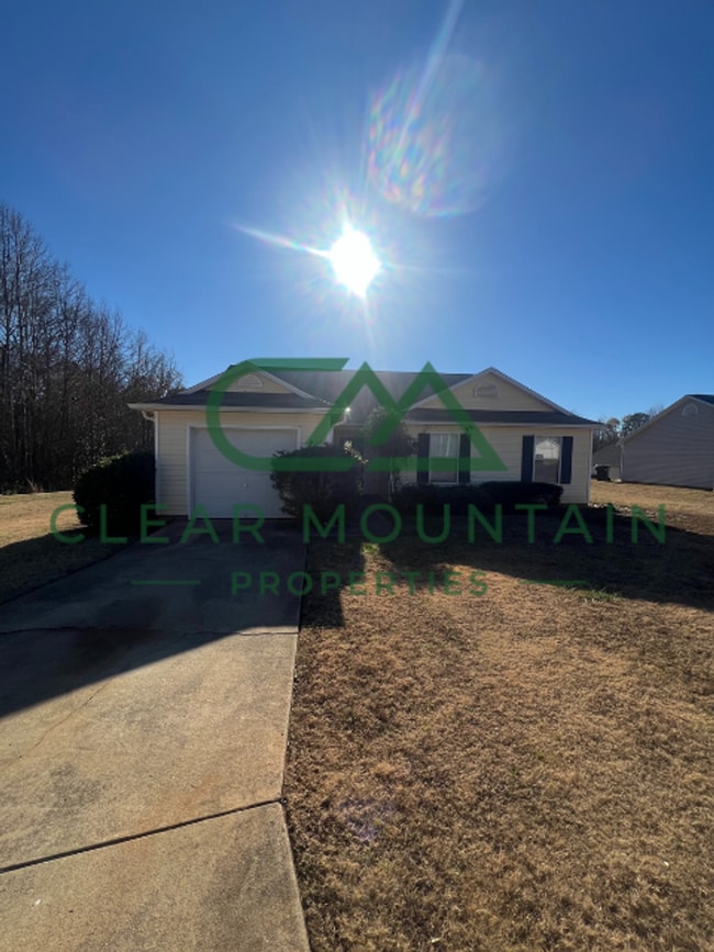 Building Photo - Modern Updates!  4 Bed/2 bath Single Family Home! Unit 204 CC