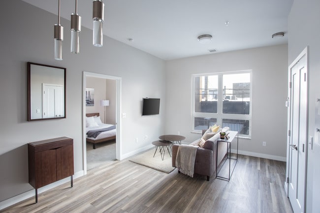 RoCo Apartments