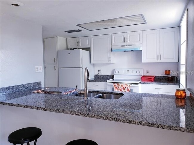 Photo - 3919 Coronation Ct Unit 102