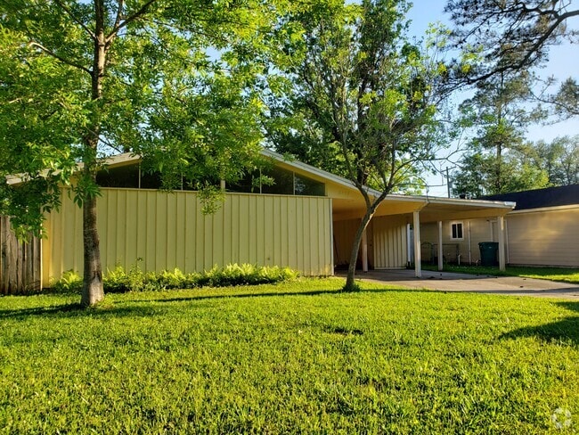 Front - 2117 Rio Grande Plz Rental