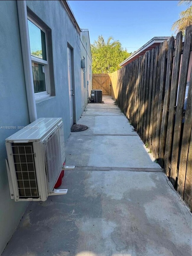 Photo - 1023 NW 3rd Ave Unit 0