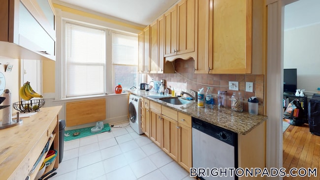 Photo - 129 Chiswick Rd Unit 11