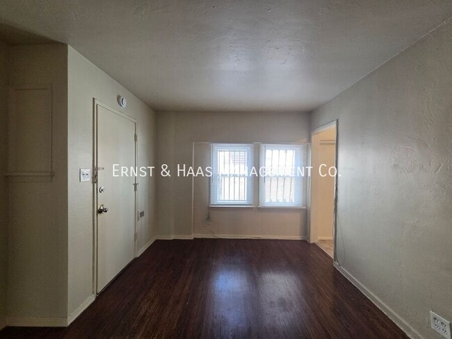 Photo - 25 Argonne Ave