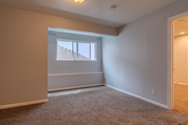 Photo - 1279 Alicante Dr