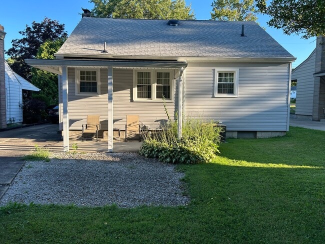 Photo - 1920 Thalia Ave