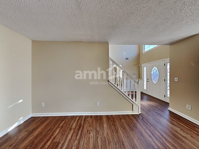 Photo - 1813 Tulip Petal Rd