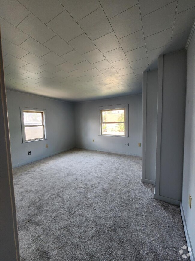 Building Photo - 308 Hummel St Rental