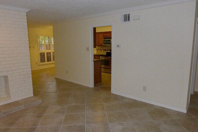 Photo - 14119 Briarsage Ct Unit 9