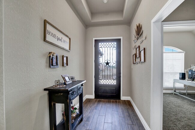 Photo - 1160 Nutmeg Trl House