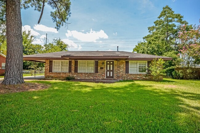 Building Photo - 4244 Sunshine Dr Rental