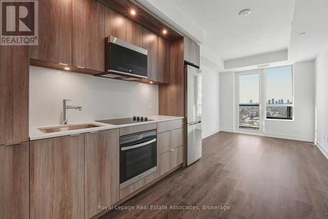 Photo - 60 Central Park Roadway Unité 1611