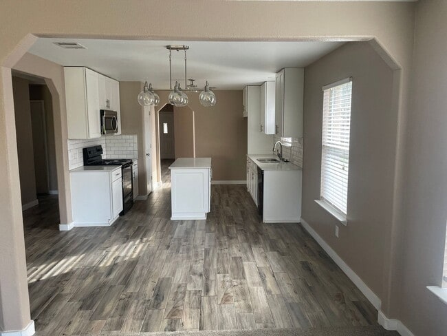 Photo - 4 BEDROOM, COMMUNITY POOL, BELTON ISD