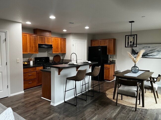 Photo - 3301 NW 47th Dr