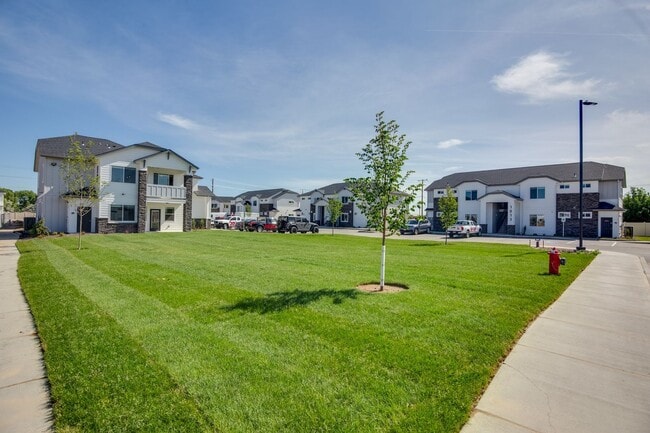 Building Photo - Now Leasing! Beautiful Open Concept Living! Unit K102 Rental