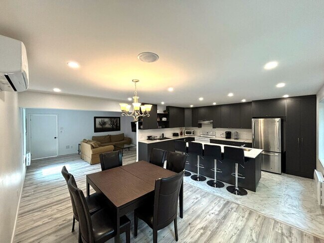 Photo - 2698 Chem. Bedford Unit ID1061557P