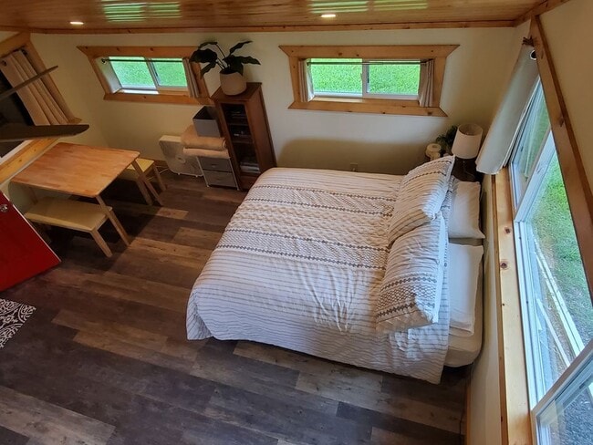 Photo - 995 Ainalako Rd