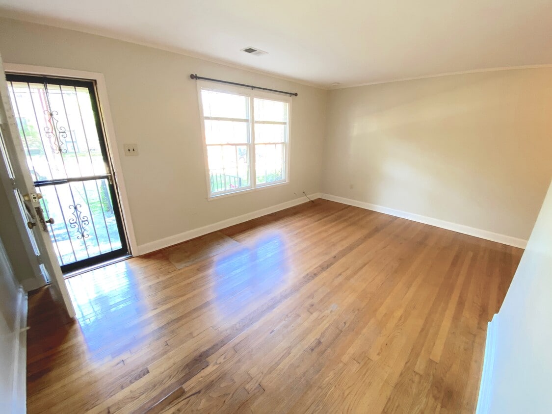 Photo - 1852 Court Ave (Memphis, TN)