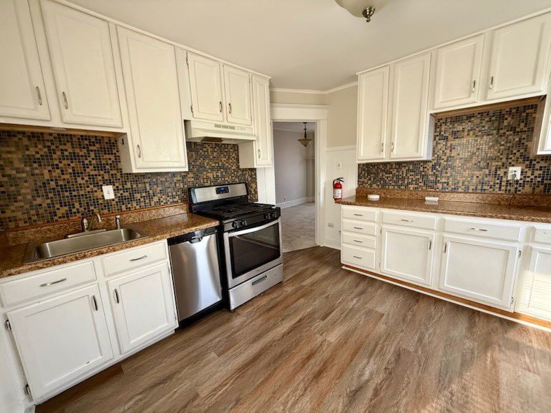 Photo - 404 W Broad St