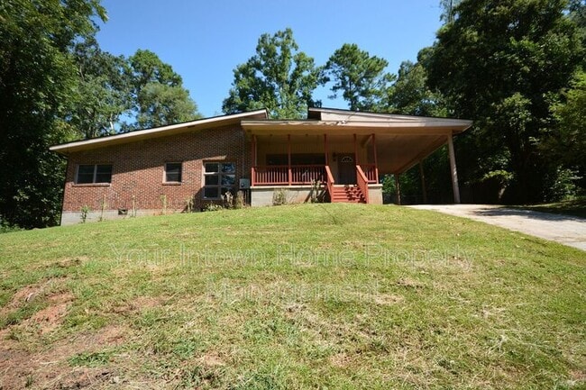 Photo - 1864 Flintwood Dr SE