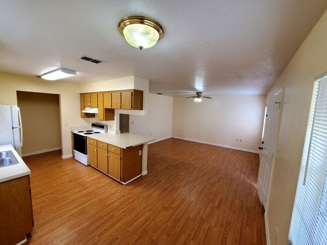 Photo - 1022 Church St