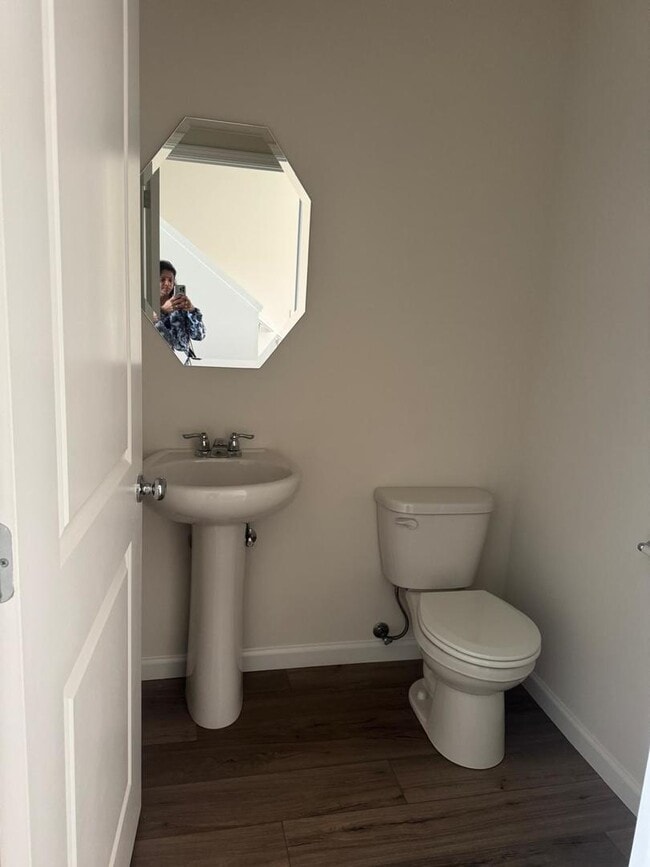 Photo - 5928 Hawkweed Dr