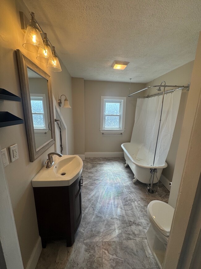 Photo - 17 Whitman Ave Unit 3