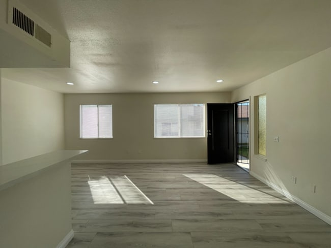 Photo - 3479 20th St