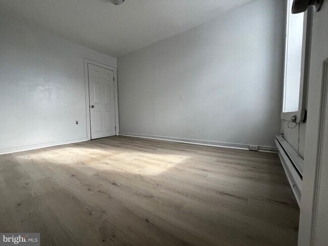 Photo - 2130 W Spencer Ave