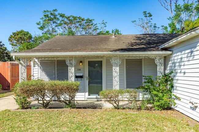 Photo - 114 Tarpon Ave