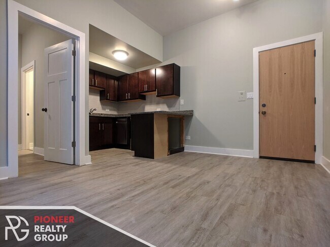 Photo - 1437 N Dearborn St Unit 35-b4