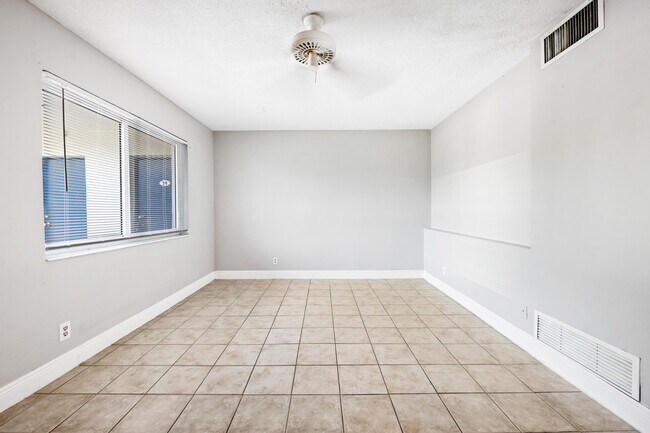 Photo - 1001 SE 16th St Unit 15