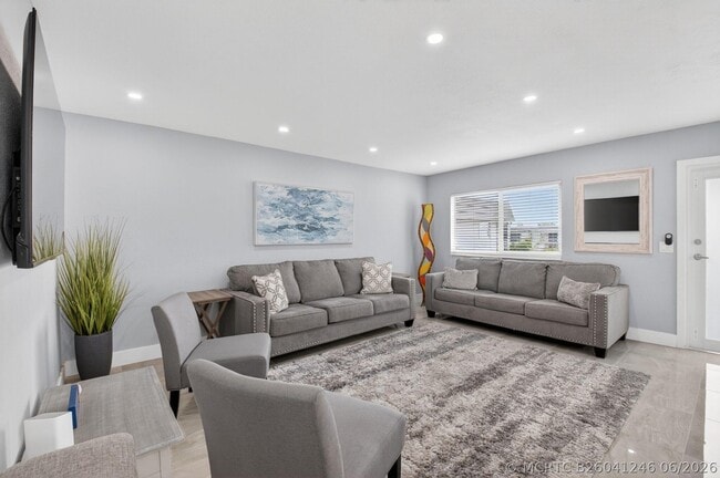 321 Saxony Trail Unit G