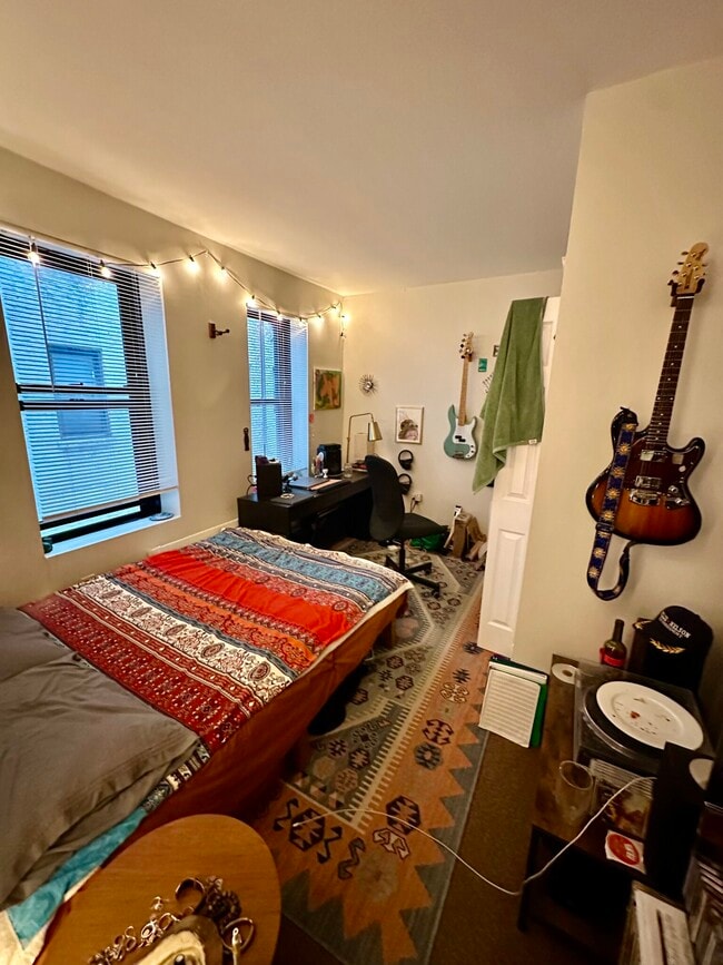 Photo - 829-833 Beacon Unit 1E Unit 1E