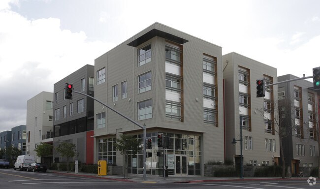 Glashaus Apartments For Rent In Emeryville Ca Forrent Com