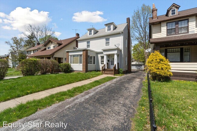 Photo - 4 br, 1.5 bath House - 3361 BEECHWOOD AVE