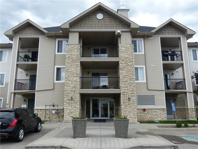 Building Photo - 2371-2371 Eversyde Ave SW