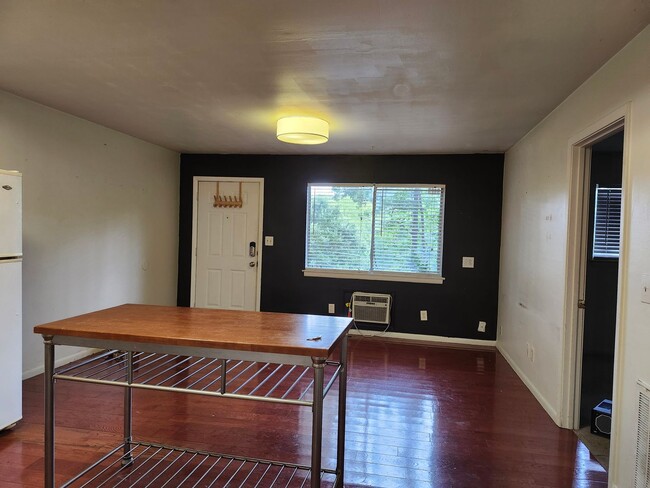 Photo - 3123-3125 Navajo Dr Unit 3123