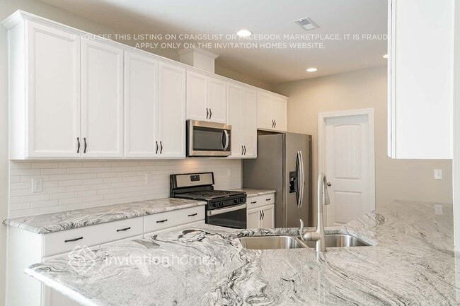 Photo - 668 Barneswyck Dr