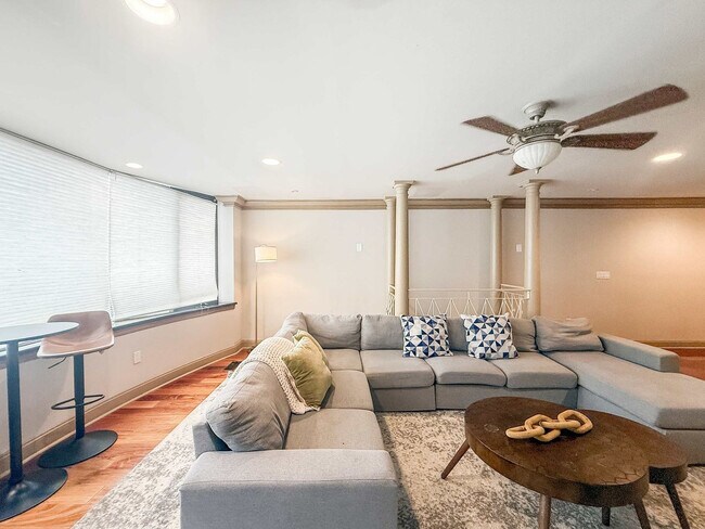 Photo - 602 S Front St Unit ID1285561P