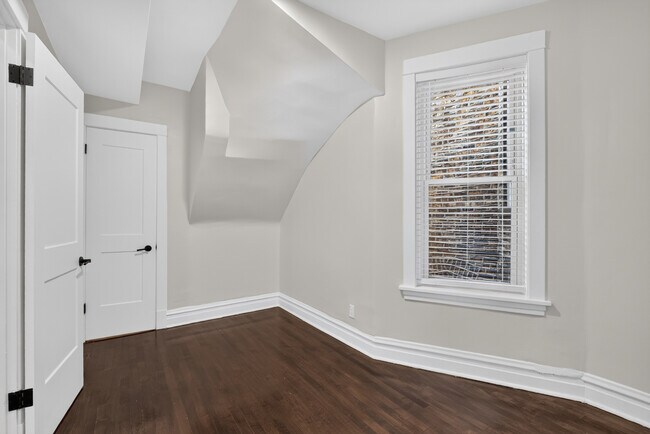Photo - 3023 W Wellington Ave
