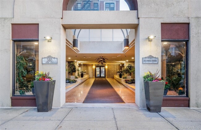 Photo - 360 Shore Rd Unit 7C