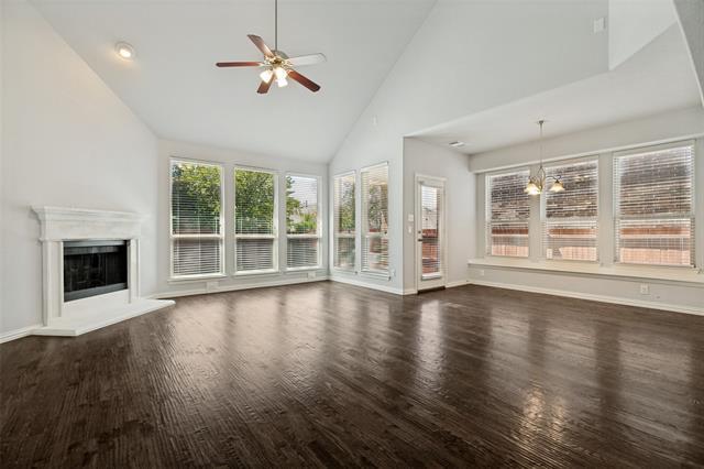 5425 Datewood Ln