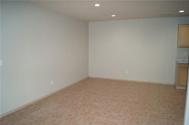 Photo - 67 Dakota Trail